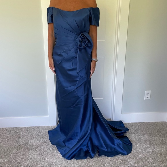 Cameron Blake by Mon Cheri Mother of the Bride Gown size 12 - Picture 9 of 10